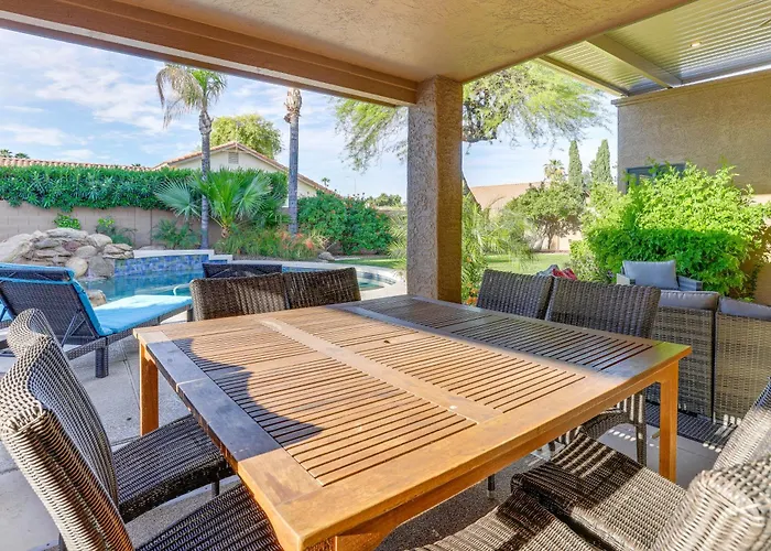 Сasa de vacaciones Heated Pool & Patio: Retreat Near Hiking! Tempe