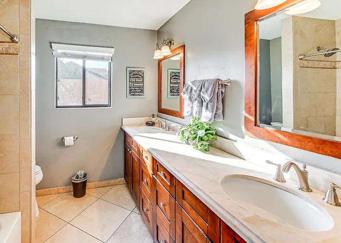 Heated Pool & Patio: Retreat Near Hiking!